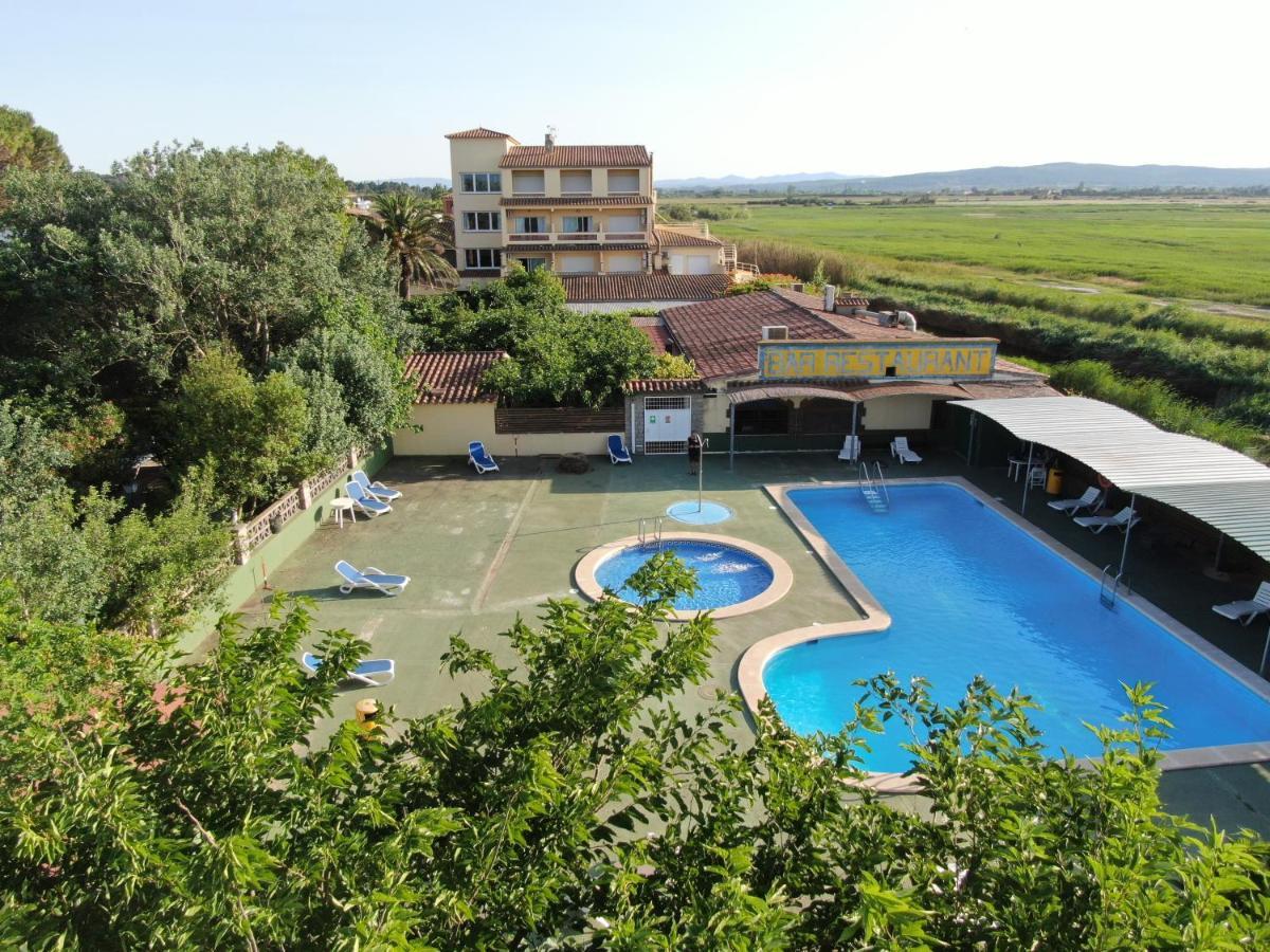Hotel Riomar Sant Marti d'Empuries Buitenkant foto